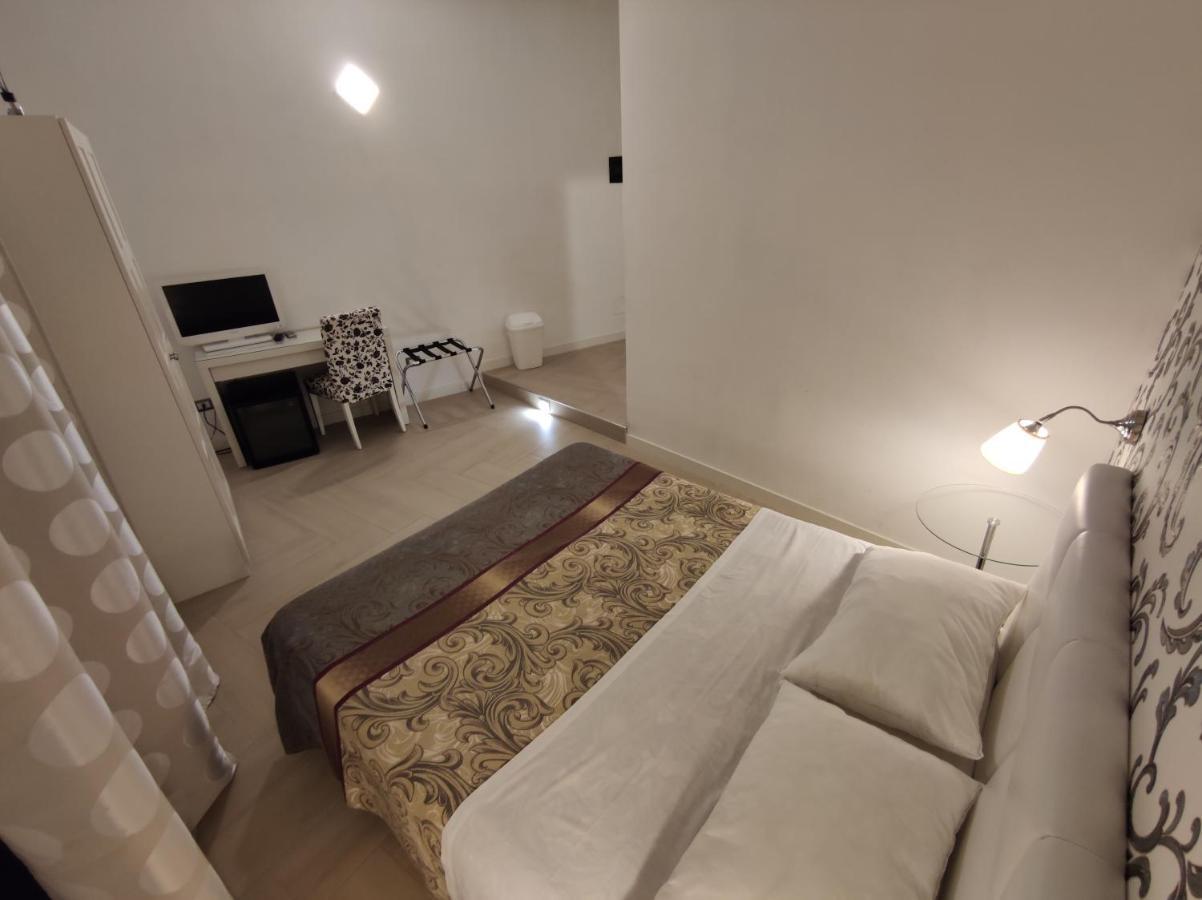 Sami Rooms - Teatro A 400 Mt - Ortigia A 1500 Mt - Syracuse Ngoại thất bức ảnh