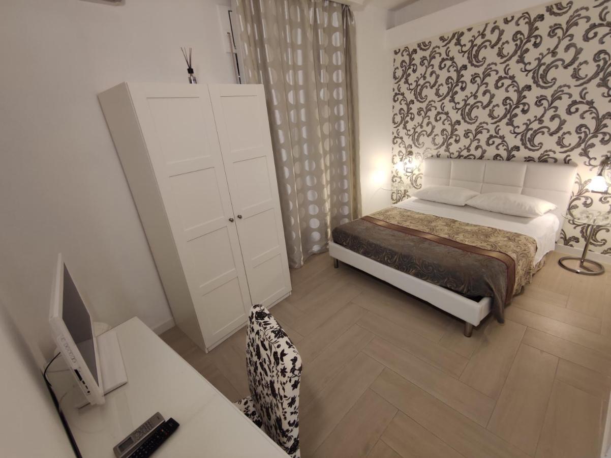 Sami Rooms - Teatro A 400 Mt - Ortigia A 1500 Mt - Syracuse Ngoại thất bức ảnh