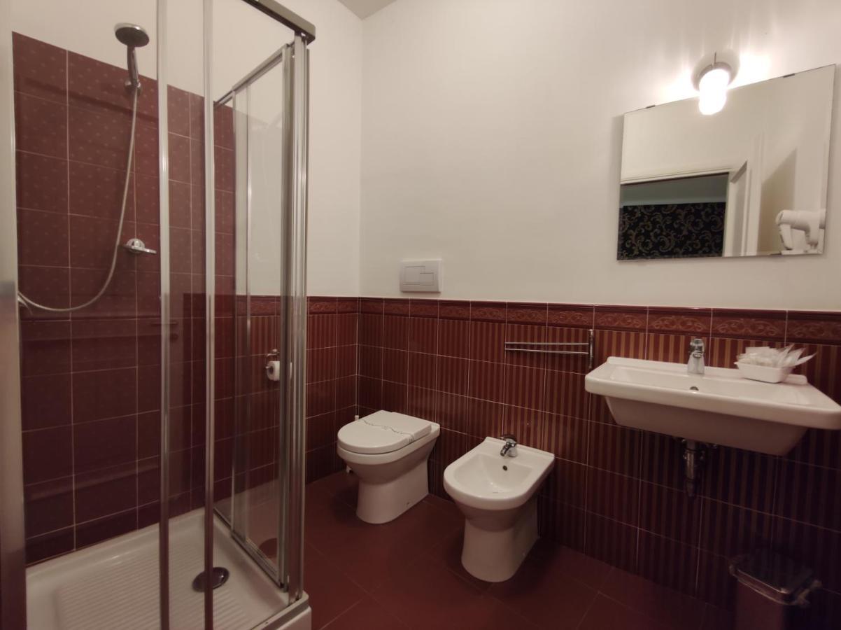 Sami Rooms - Teatro A 400 Mt - Ortigia A 1500 Mt - Syracuse Ngoại thất bức ảnh